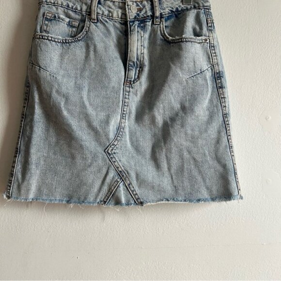 Dynamite Sz S Denim Acid Wash Raw Hem Mini Skirt - Picture 4 of 10